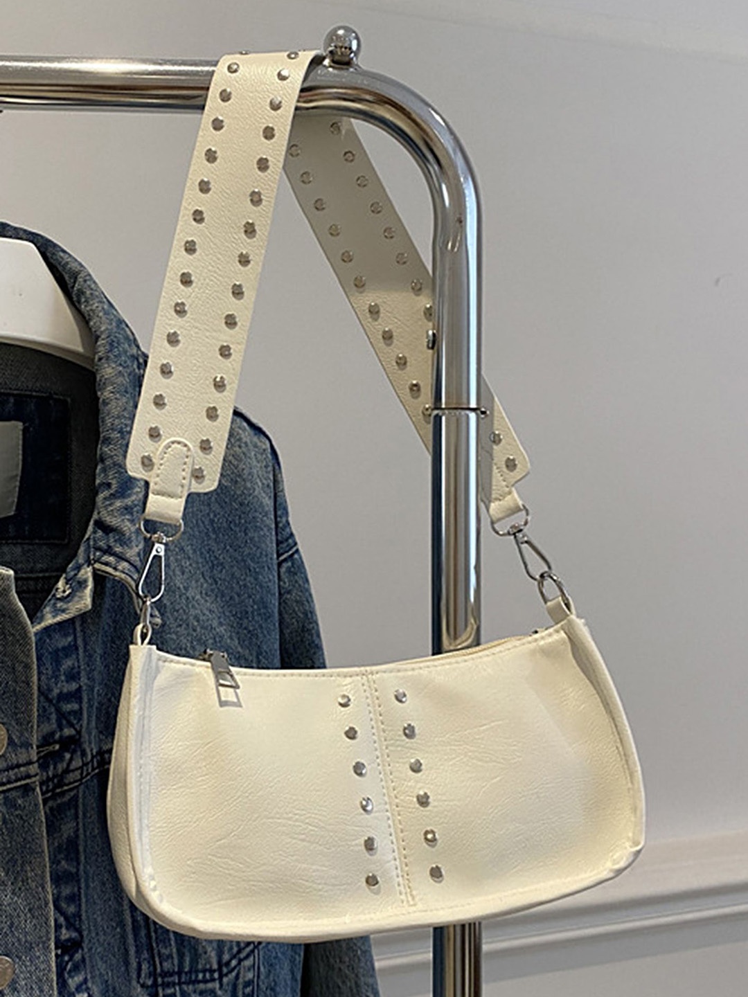 

LULU & SKY Colourblocked PU Oversized Structured Handheld Bag, White