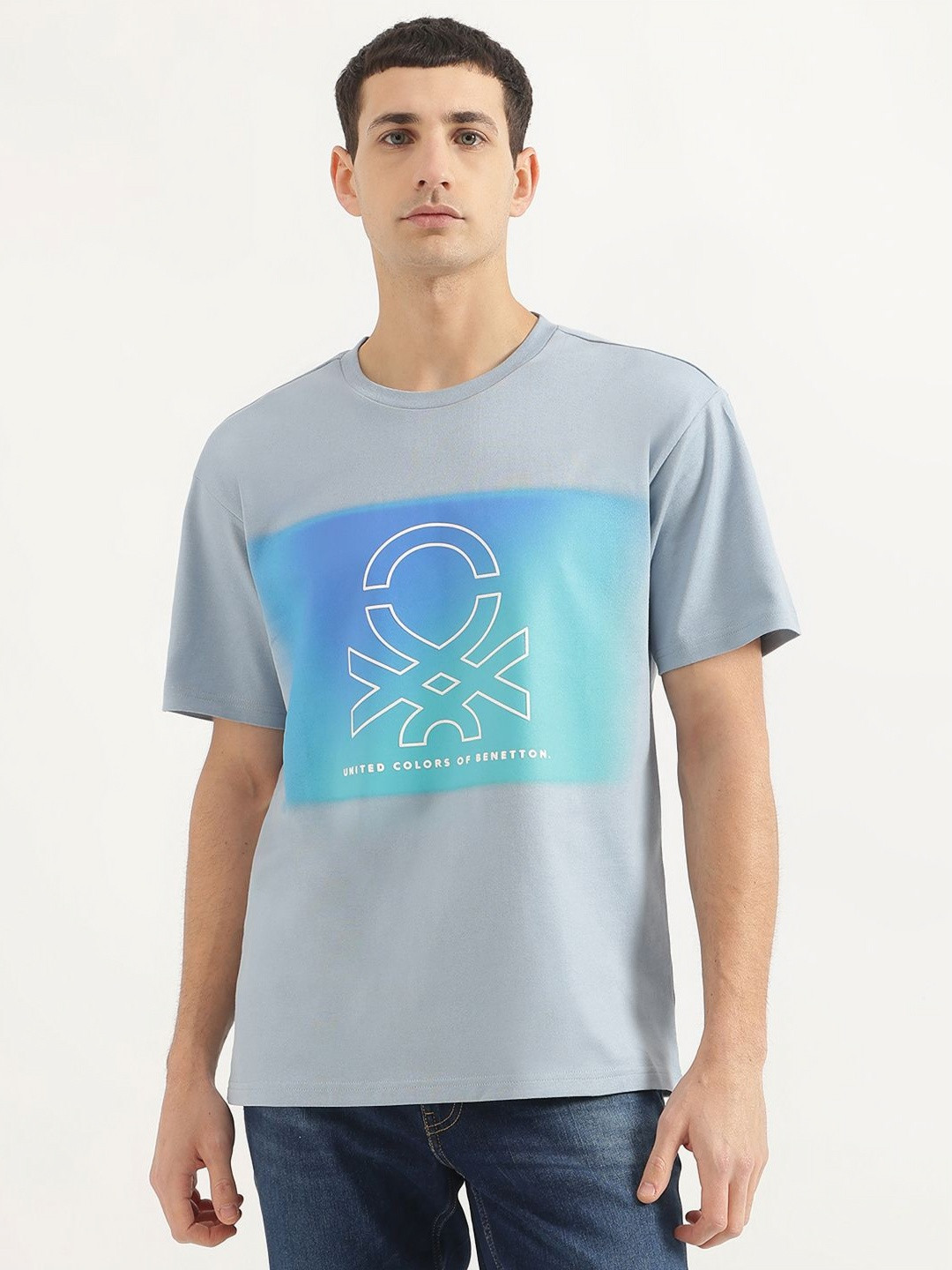 

United Colors of Benetton Men Graphic Printed Round Neck Cotton T-shirt, Grey
