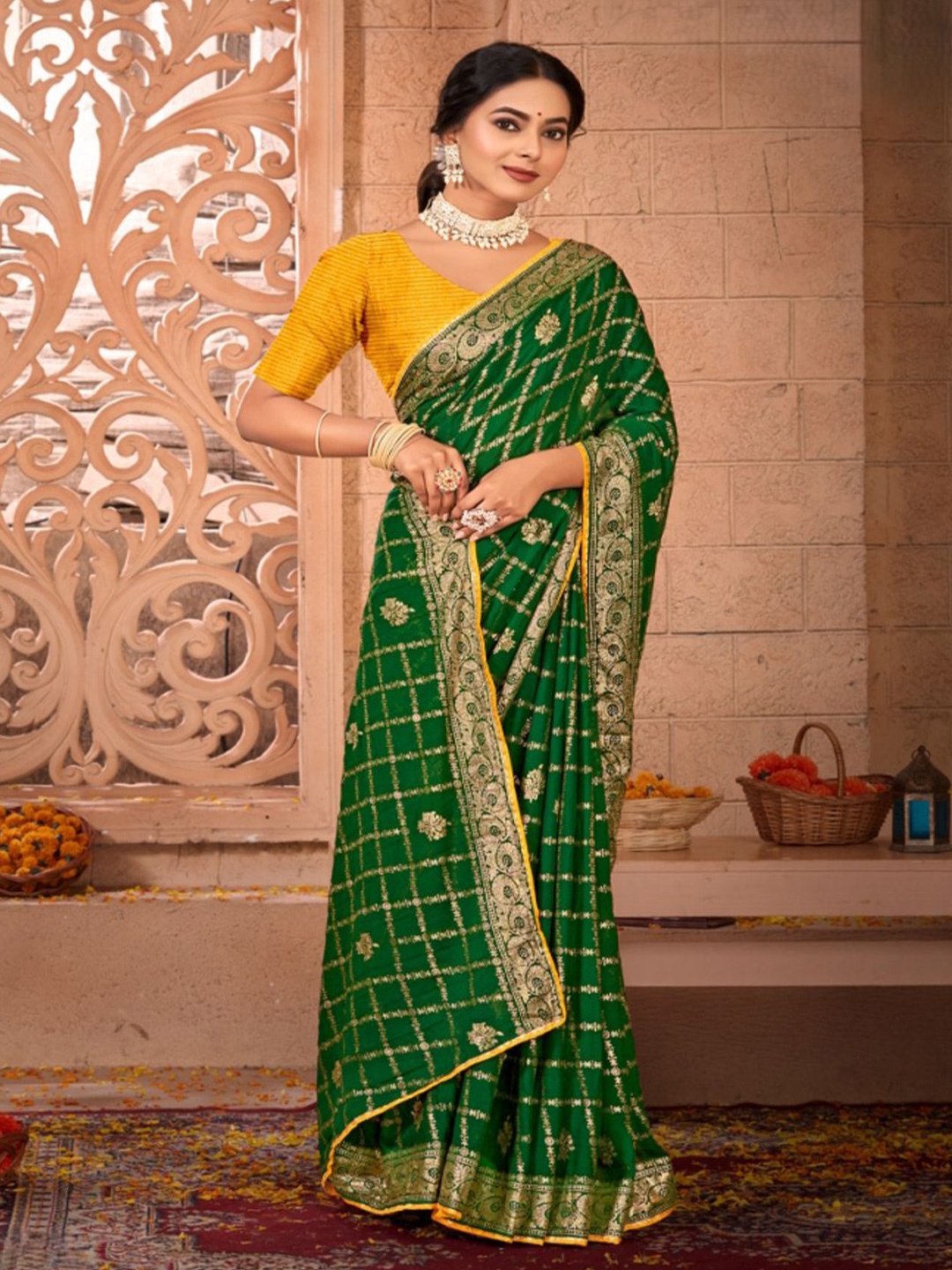 

SHOPPKEE Woven Design Silk Blend Designer Bandhani Saree, Green