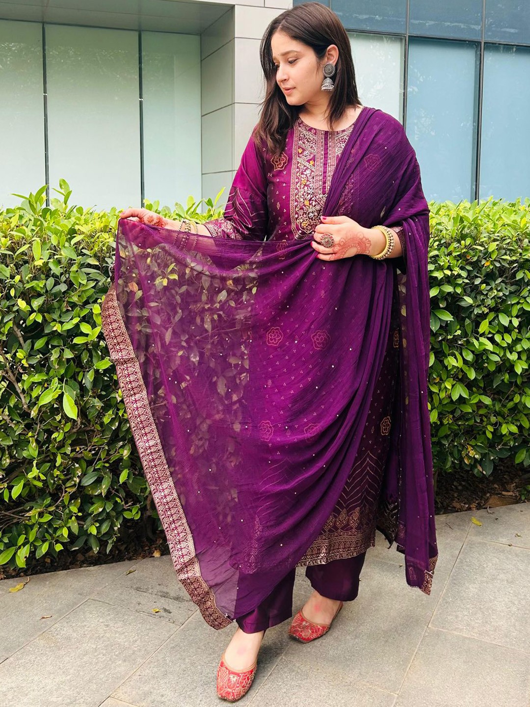 

VredeVogel Floral Printed Cotton Silk Jacquard Straight Kurta With Trouser And Dupatta, Purple
