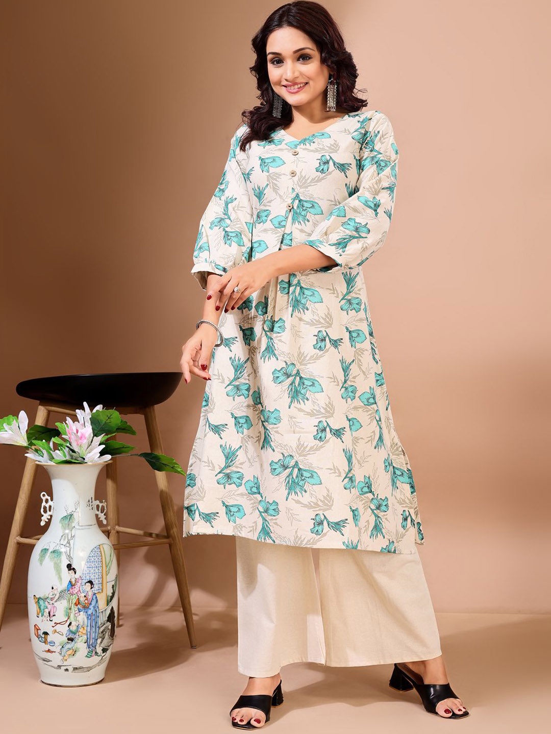 

KALINI Floral Printed Pure Cotton V-Neck A-Line Kurta With Palazzos, White
