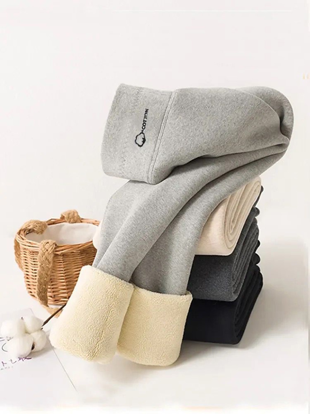 

Alamode By Akanksha Women Light Grey Lateno Premium Fleece Tights