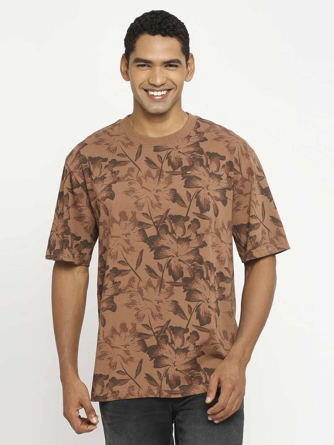 

Basics Men Floral Printed Round Neck Cotton Relaxed Fit T-shirt, Brown