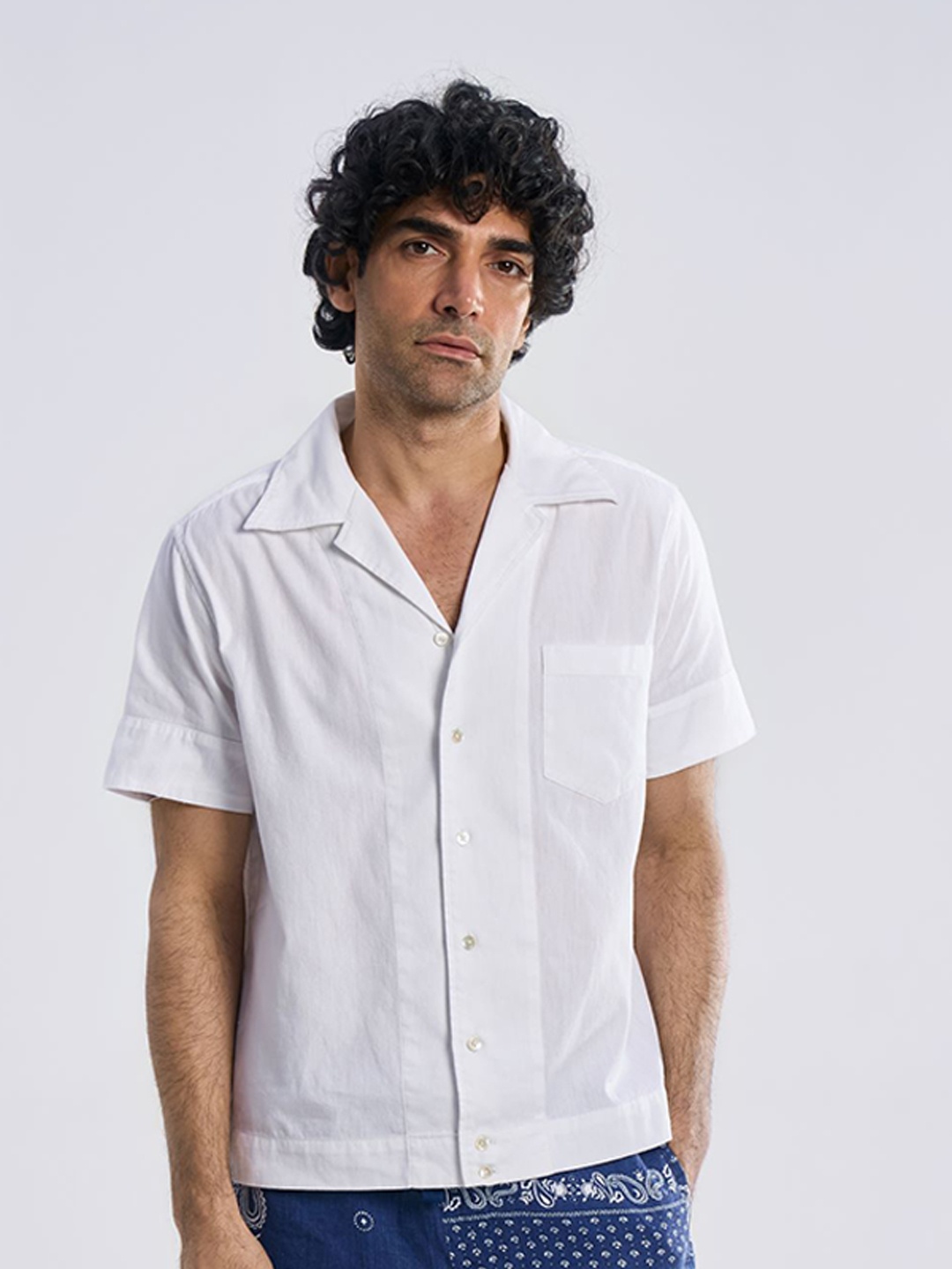 

Terra Luna Men Cuban Collar Solid Khadi Casual Shirt, White