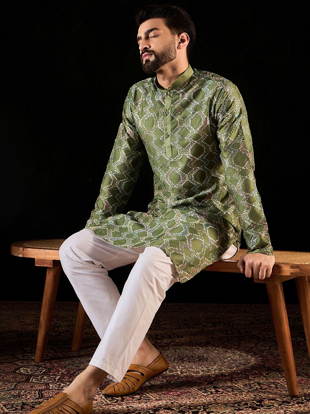 

Anouk Green Geometric Gotta Patti Embroidered Mandarina Collar straight Kurta