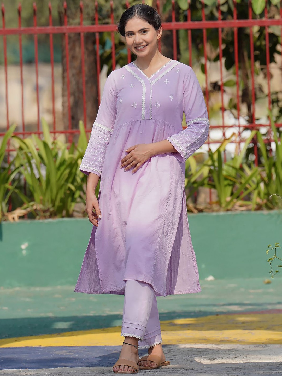 

zuri Floral Embroidered V-Neck Cotton Straight Kurta, Pink