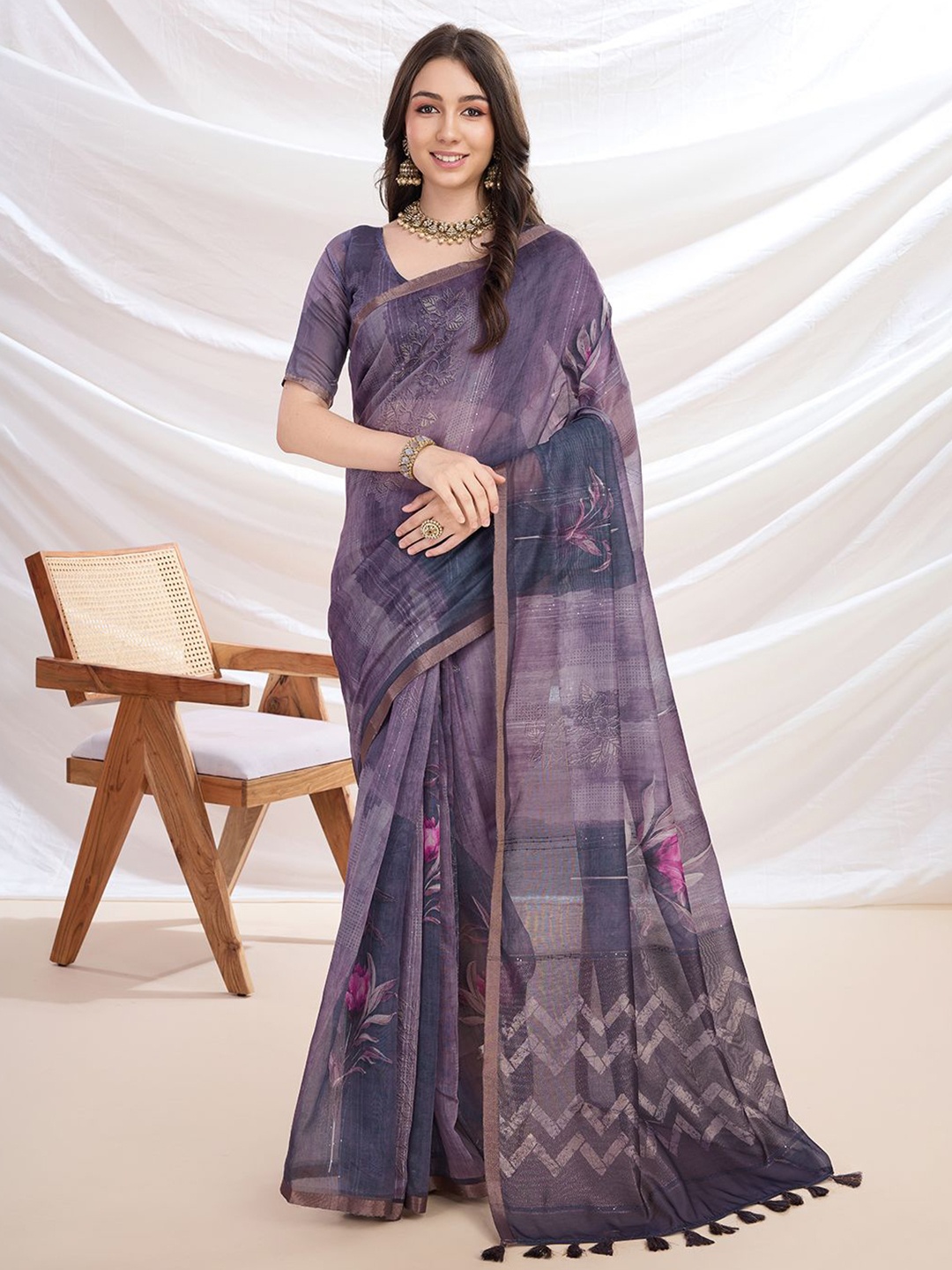 

Mantrotsav Floral Zari Designer Saree, Lavender