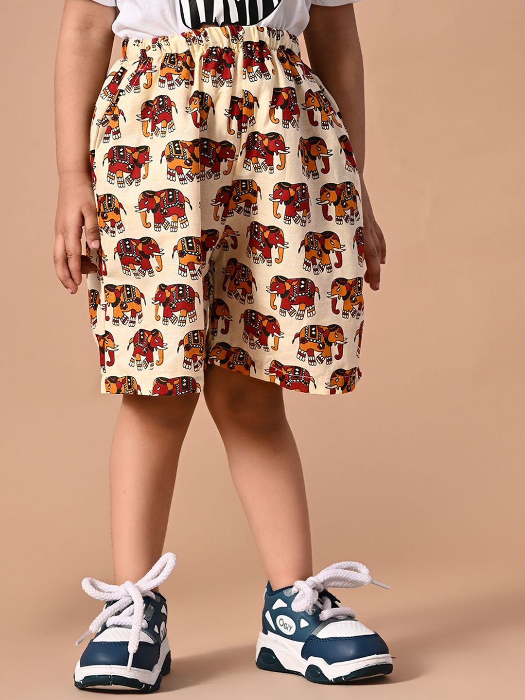 

MoMaa Boys Animal Printed Shorts, Cream