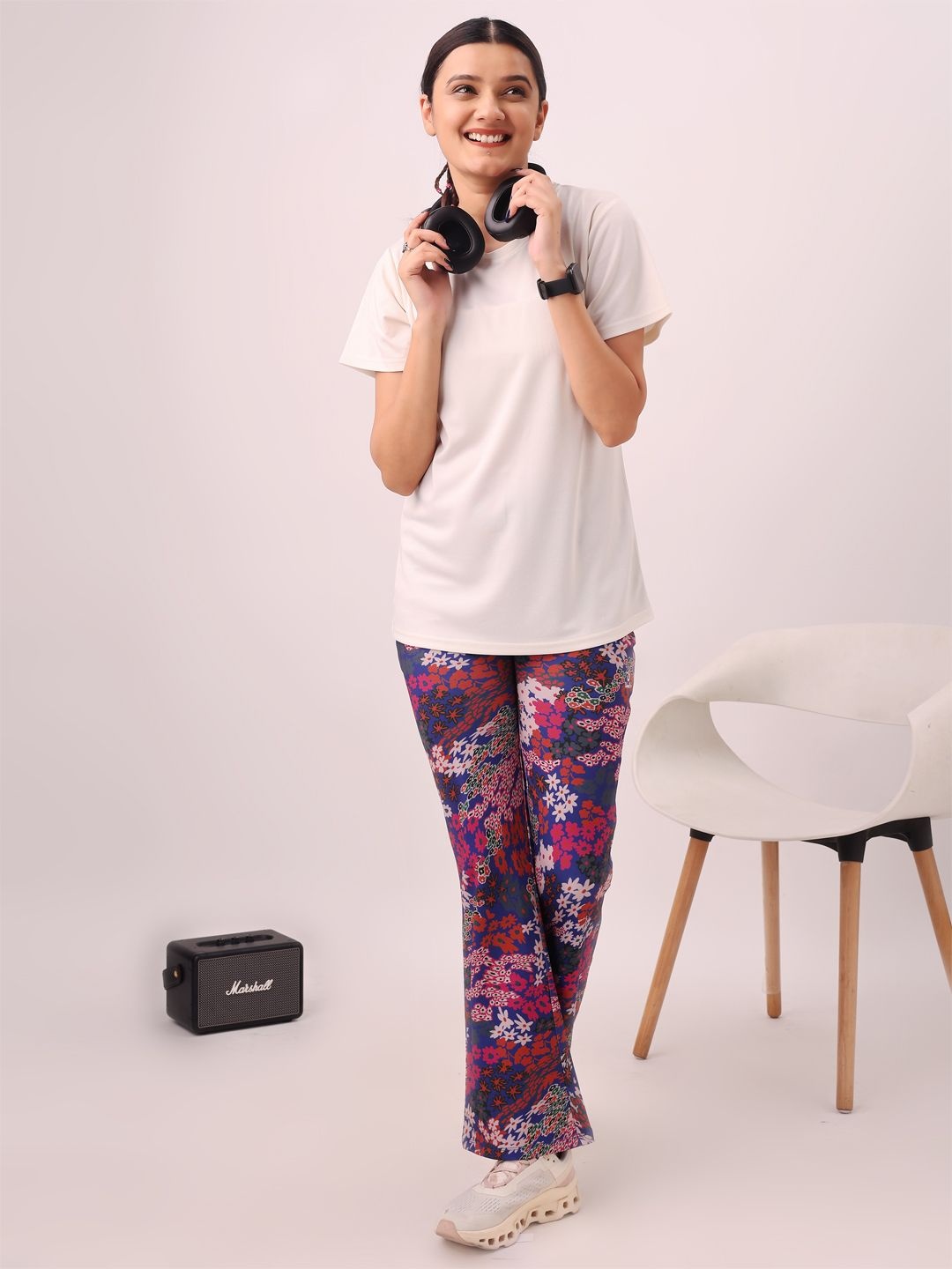 

UMILDO T-Shirt & Trousers, Off white
