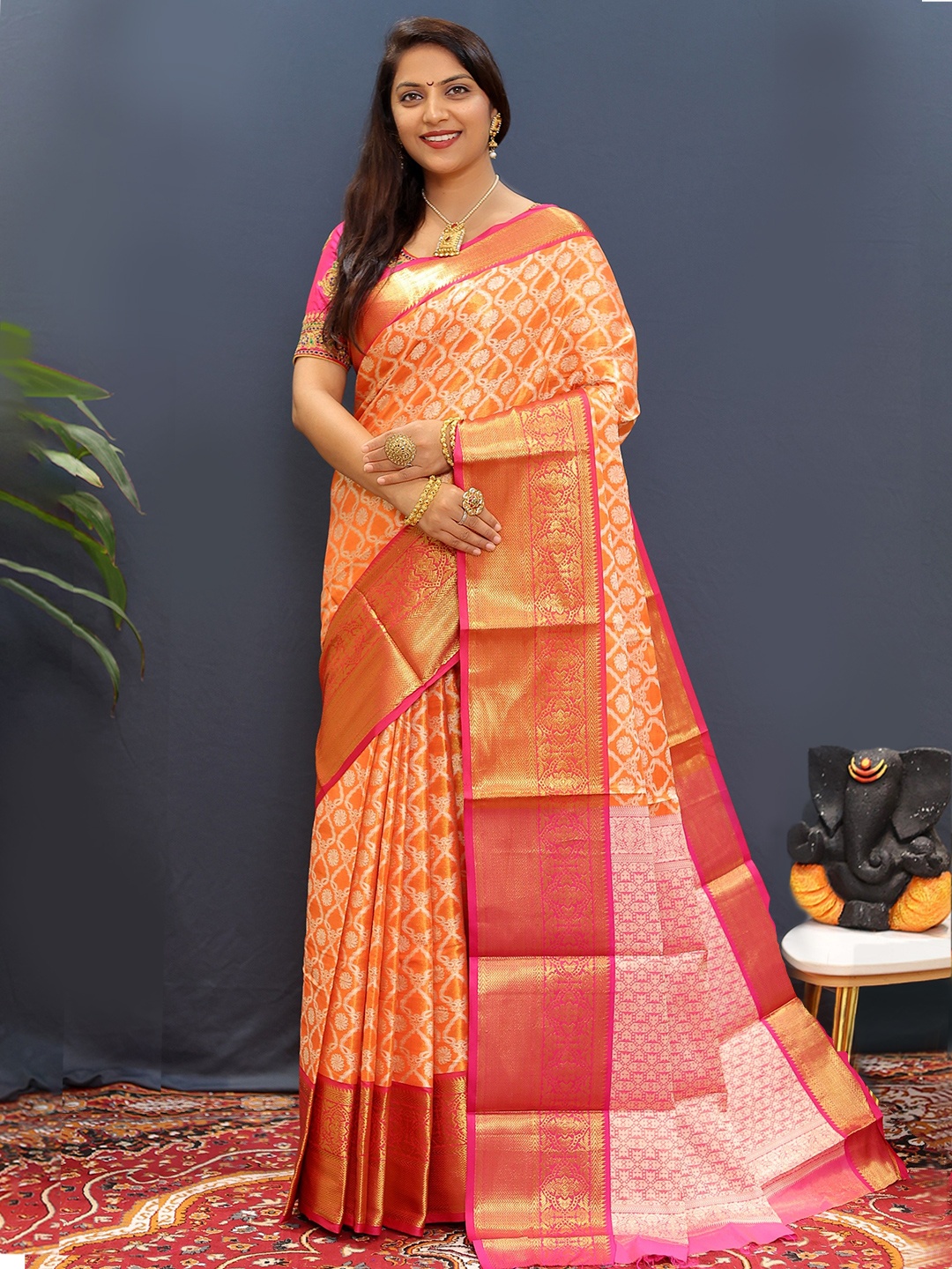 

Kandora Woven Design Zari Pure Silk Paithani Saree, Orange