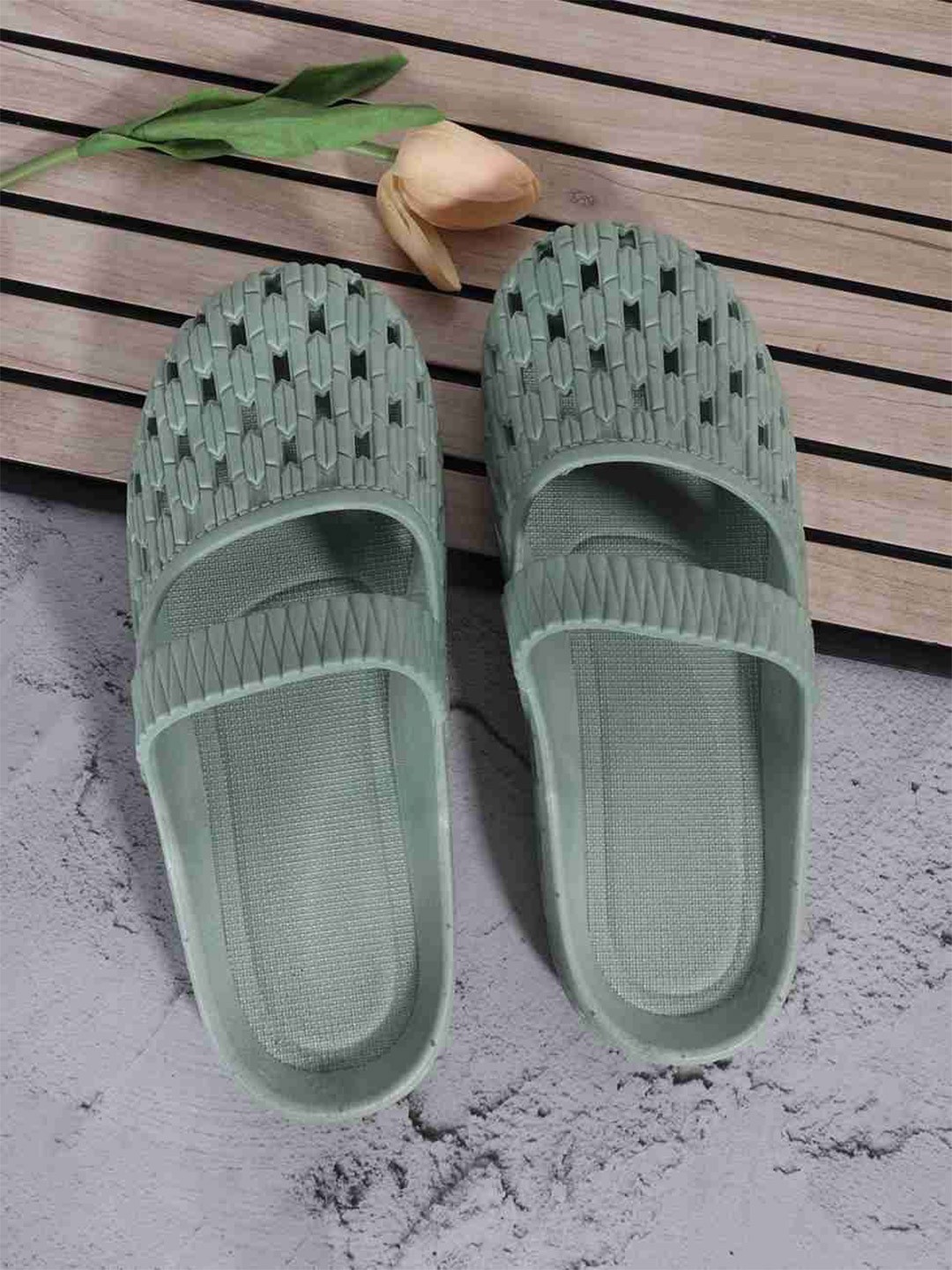 

Brofoot Women Sliders, Green