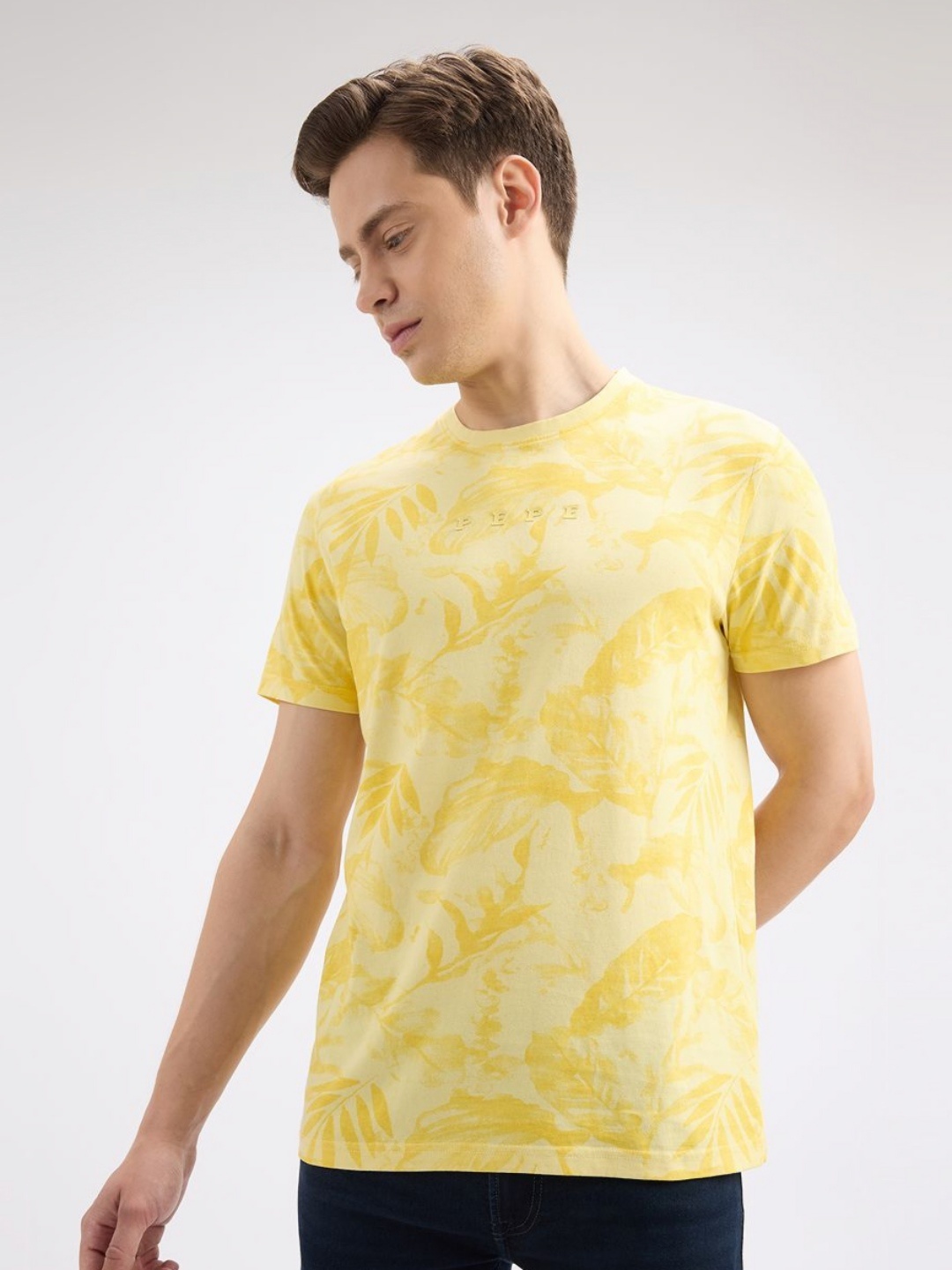 

Pepe Jeans Men Floral Printed Round Neck Cotton Slim Fit T-shirt, Yellow