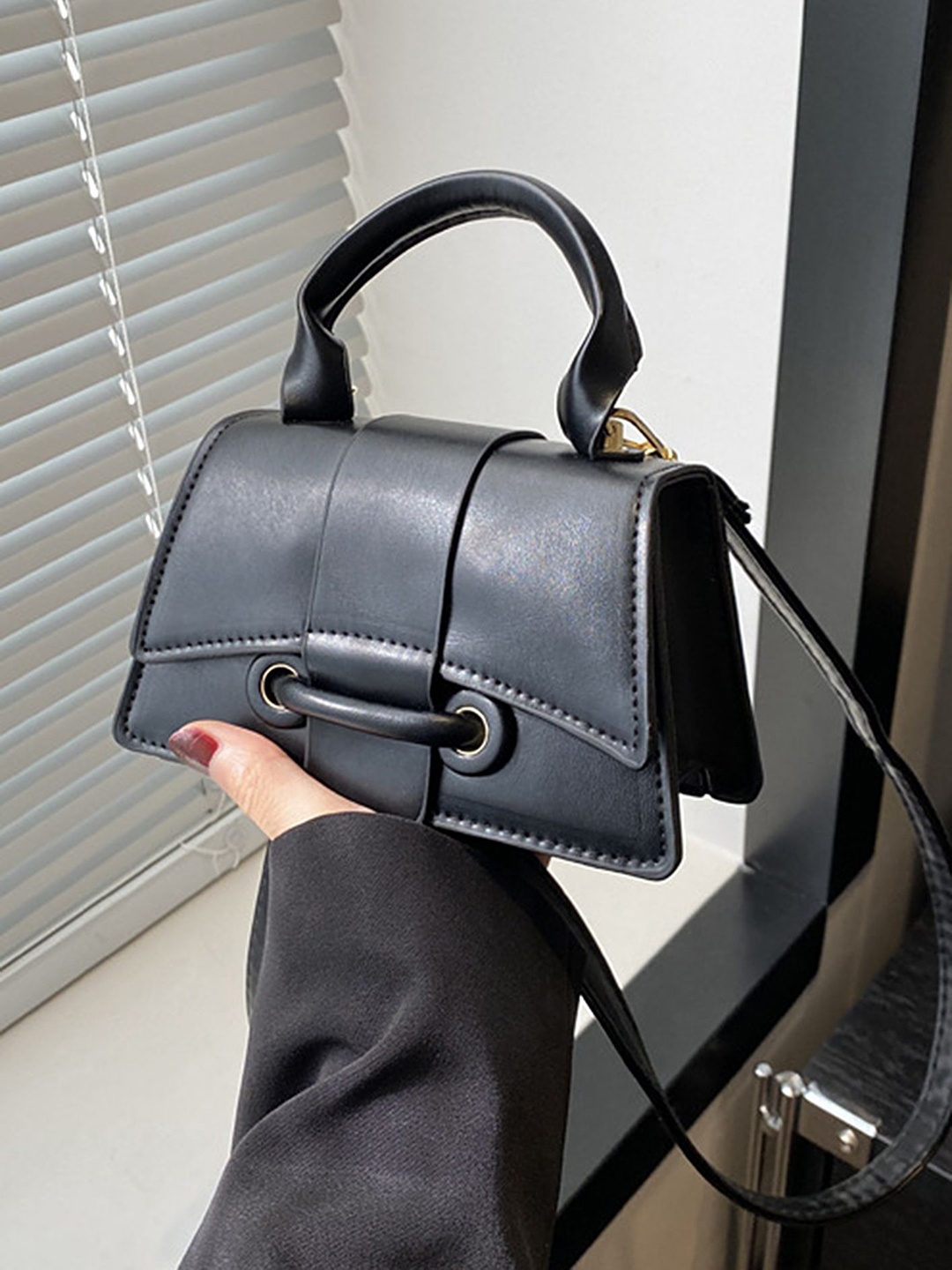 

LULU & SKY PU Structured Handheld Bag, Black