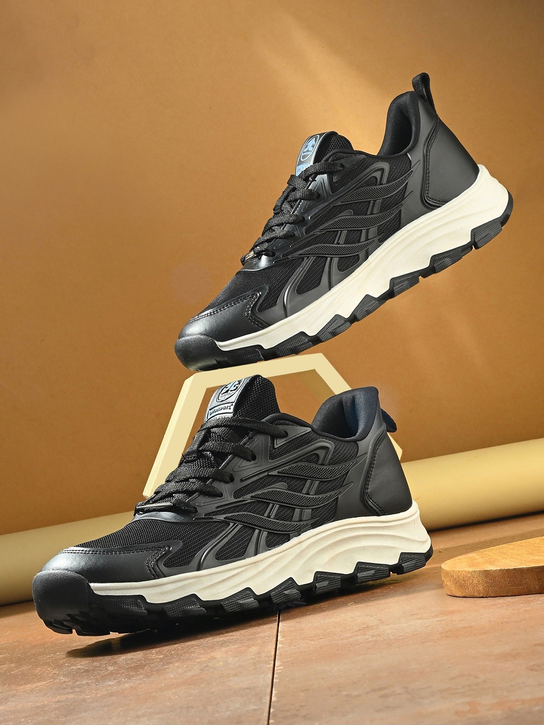 

OFF LIMITS Men Mesh Trekking Non-Marking Shoes, Black