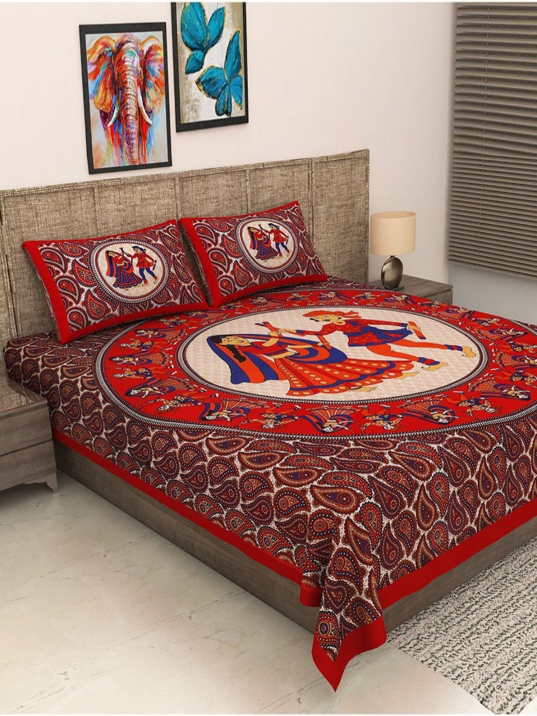 

Urban Magic Red & Black Printed 104 TC Cotton Queen Bedsheet Set- 2.35 m x 2.12 m