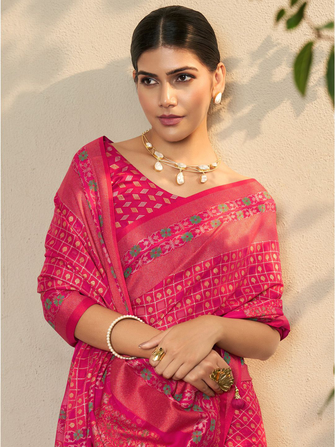 

Anouk Ethnic Motifs Poly Georgette Saree, Pink