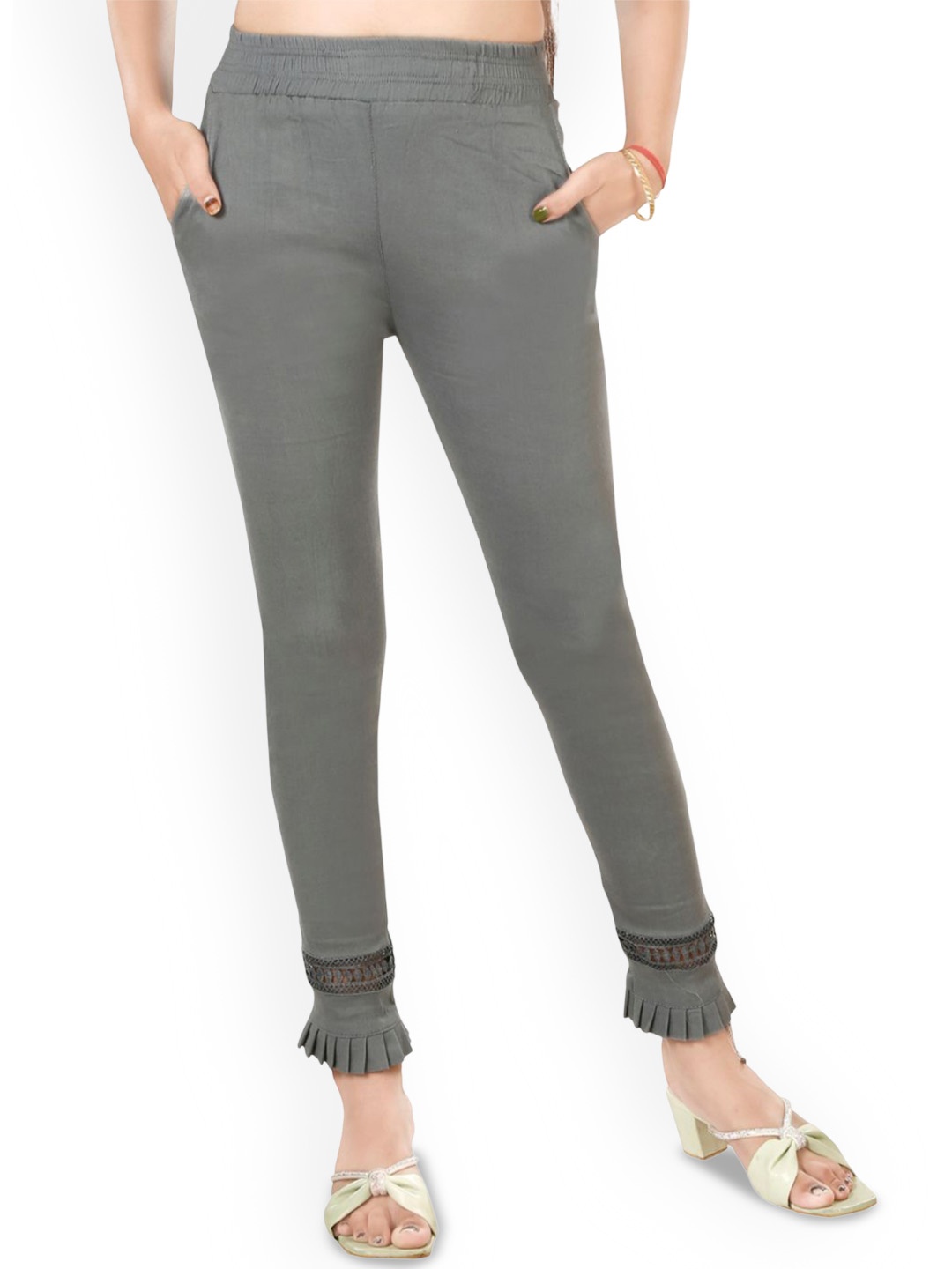 

Fessist Women Relaxed Slim Fit Easy Wash Mid-Rise Pleated Trousers, Grey