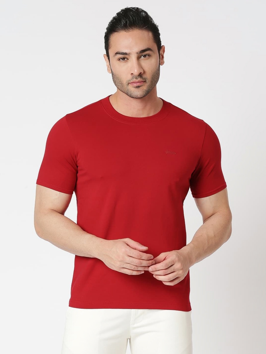 

Basics Men Solid Round Neck Cotton Slim Fit T-shirt, Red