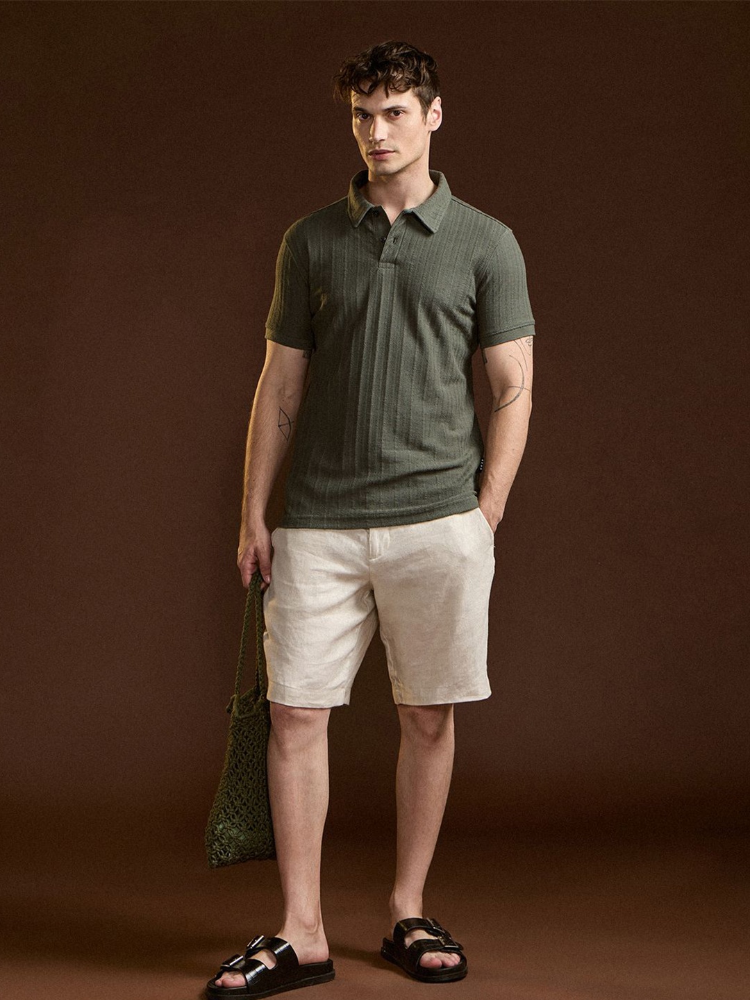 

THE BEAR HOUSE Men Regular Fit Self Design Polo Collar Cotton T-shirt, Olive