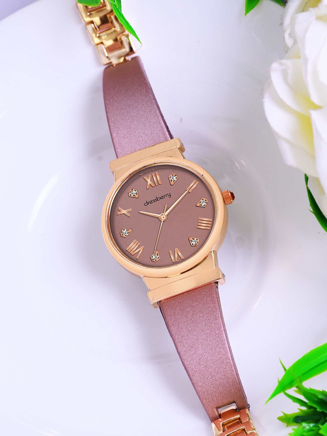 

DressBerry Women Embellished Dial Watch- Brown Colors Elevate your