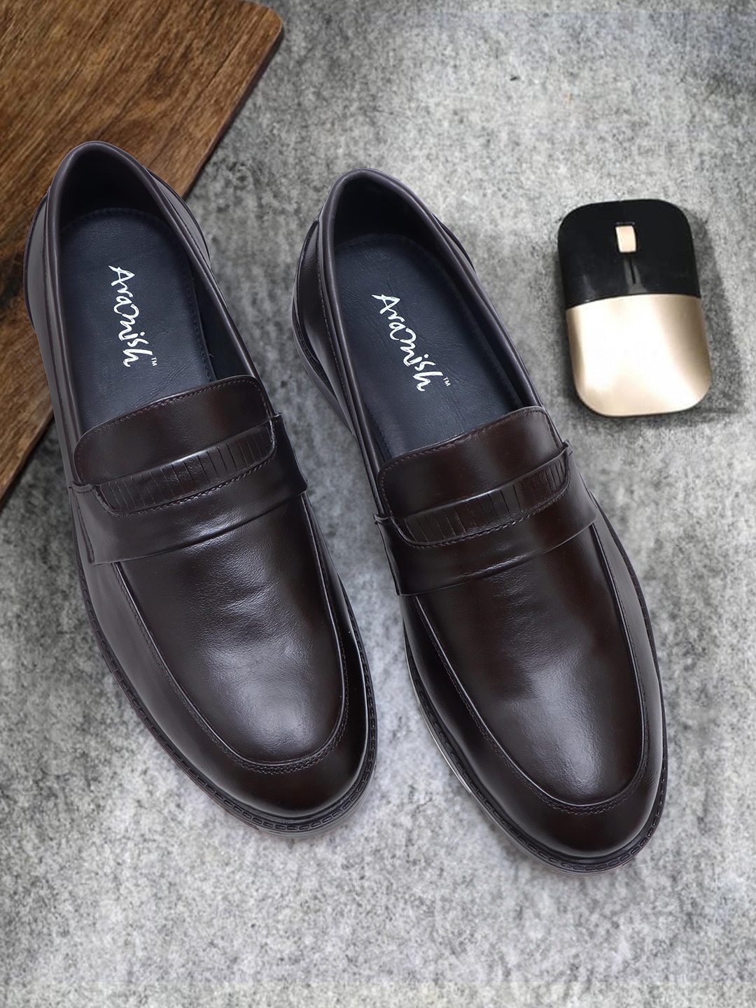 

ARAMISH Men Perforations Leather Loafers, Brown
