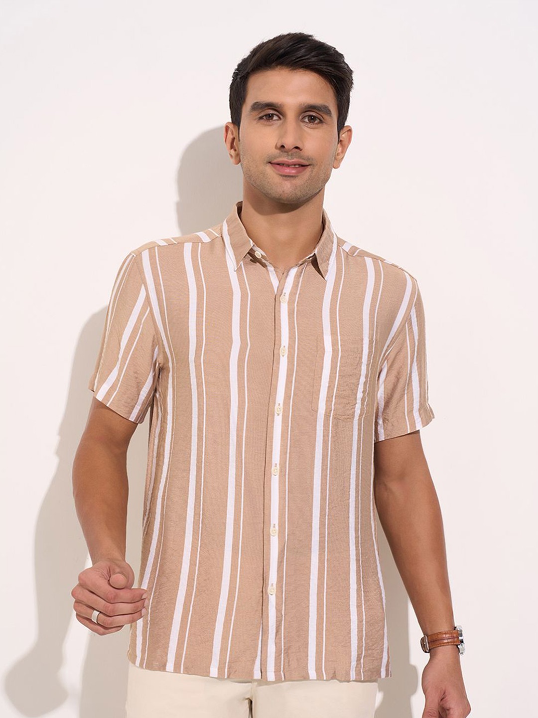 

Peregrine by Pantaloons Men Spread Collar Vertical Striped Casual Shirt, Khaki