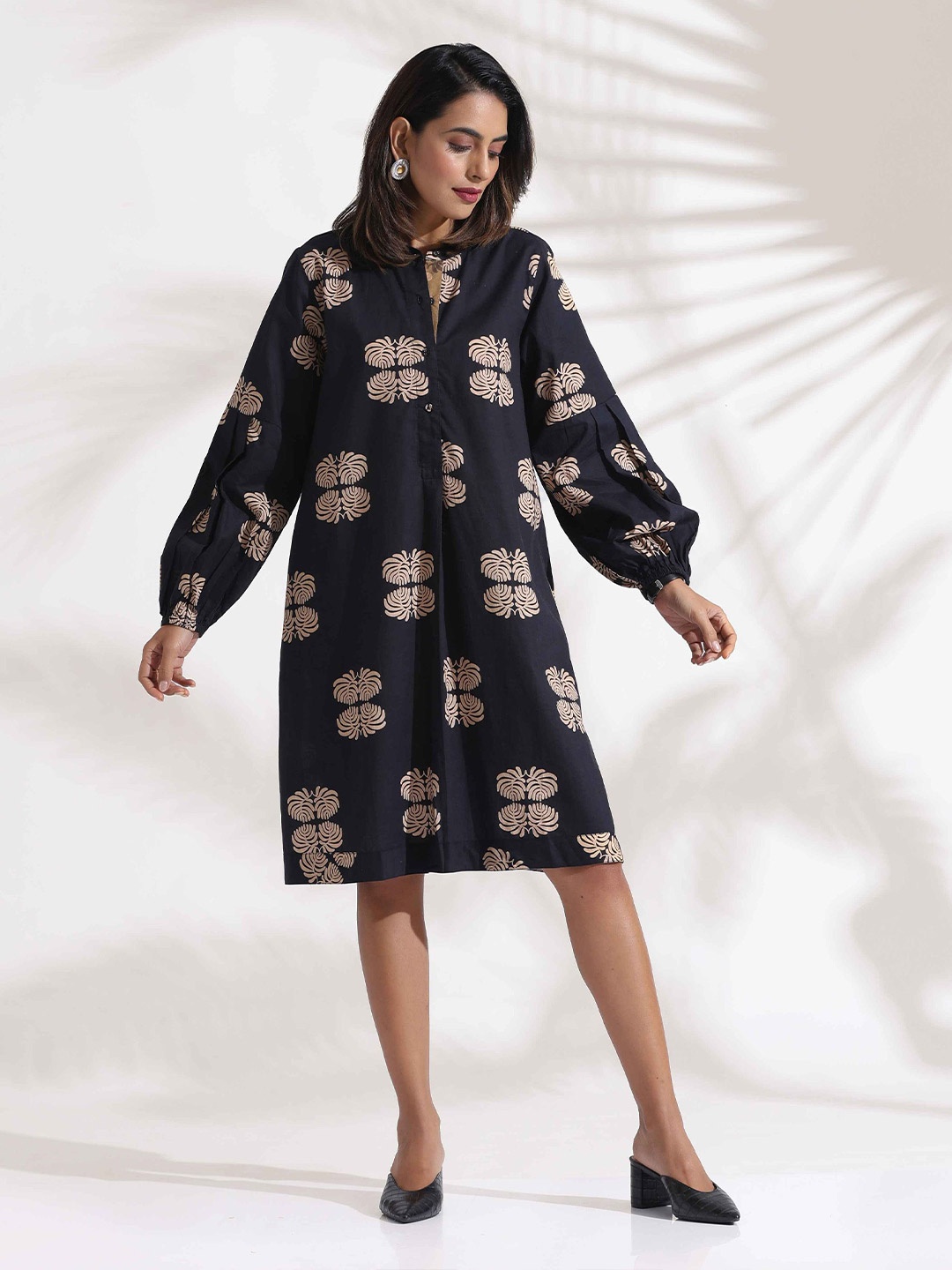 

trueBrowns Women Black Cotton Print Short A-Line Dress