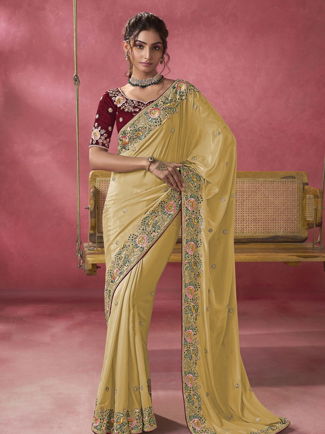 

Suha Floral Sequinned Pure Georgette Saree, Yellow