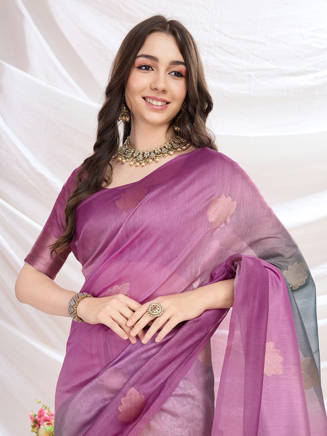 

Mantrotsav Ethnic Motifs Zari Saree, Pink