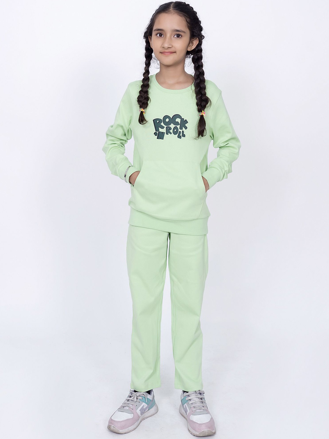

EDRIO Round Neck Tracksuits, Green