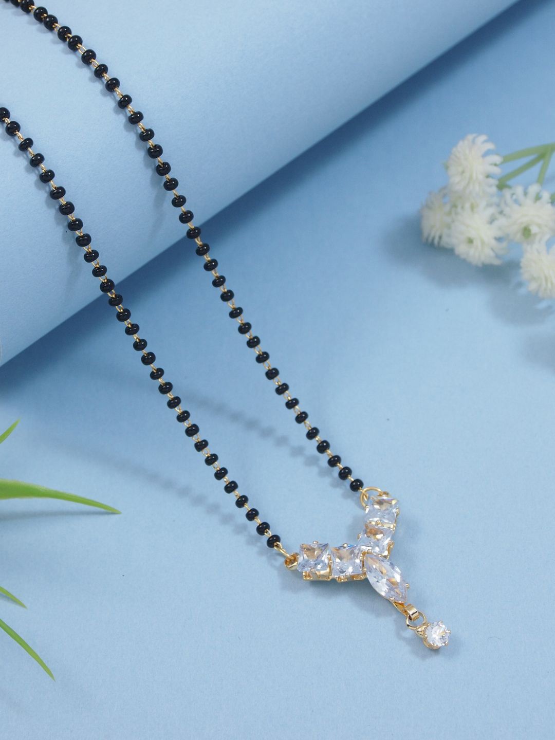 

I Jewels Gold-Plated Artificial Stones Studded & Beaded Mangalsutra