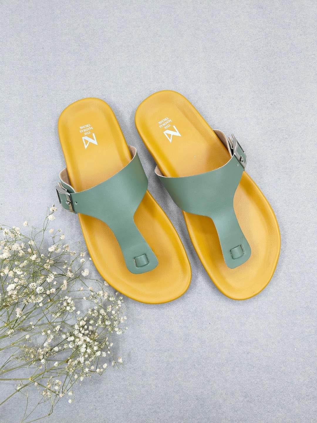 

THE MADRAS TRUNK Women Embellished T-Strap Flats, Yellow
