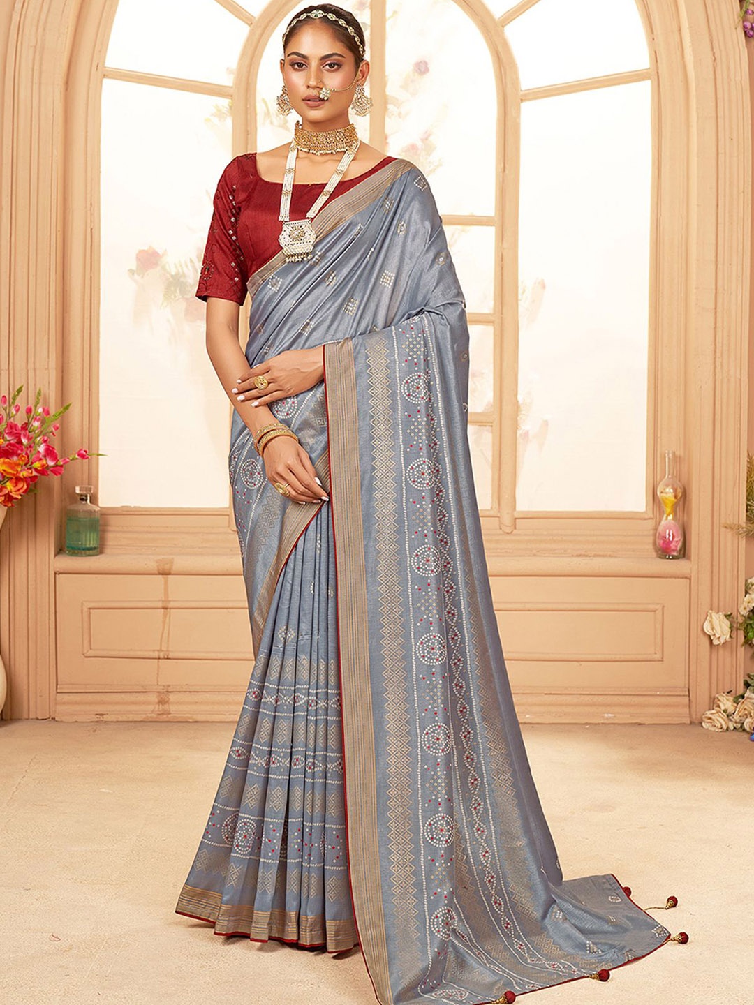 

Sangria Bandhani Printed Saree With Blouse Piece, Grey