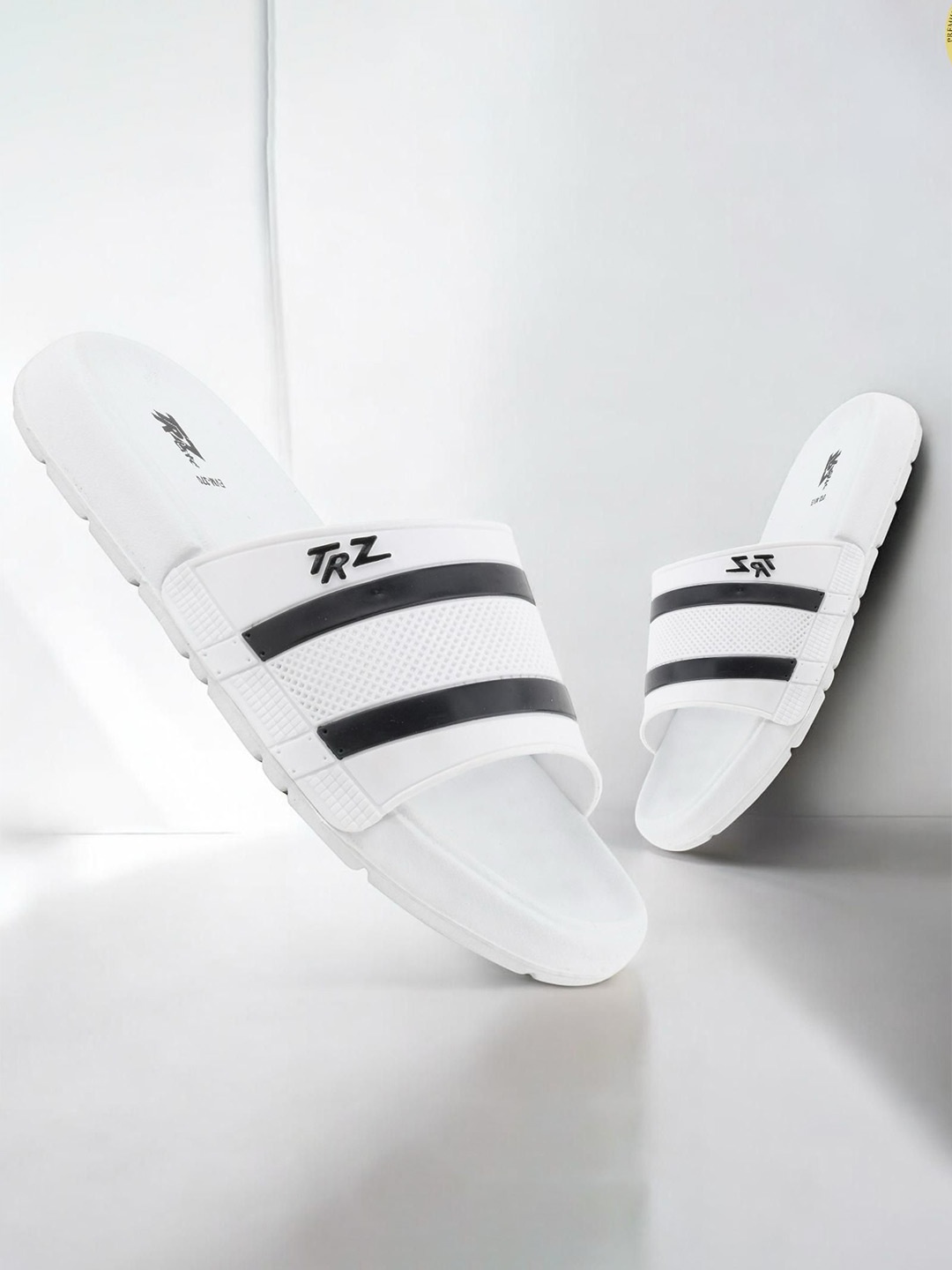 

BAESD Men Striped Sliders, White