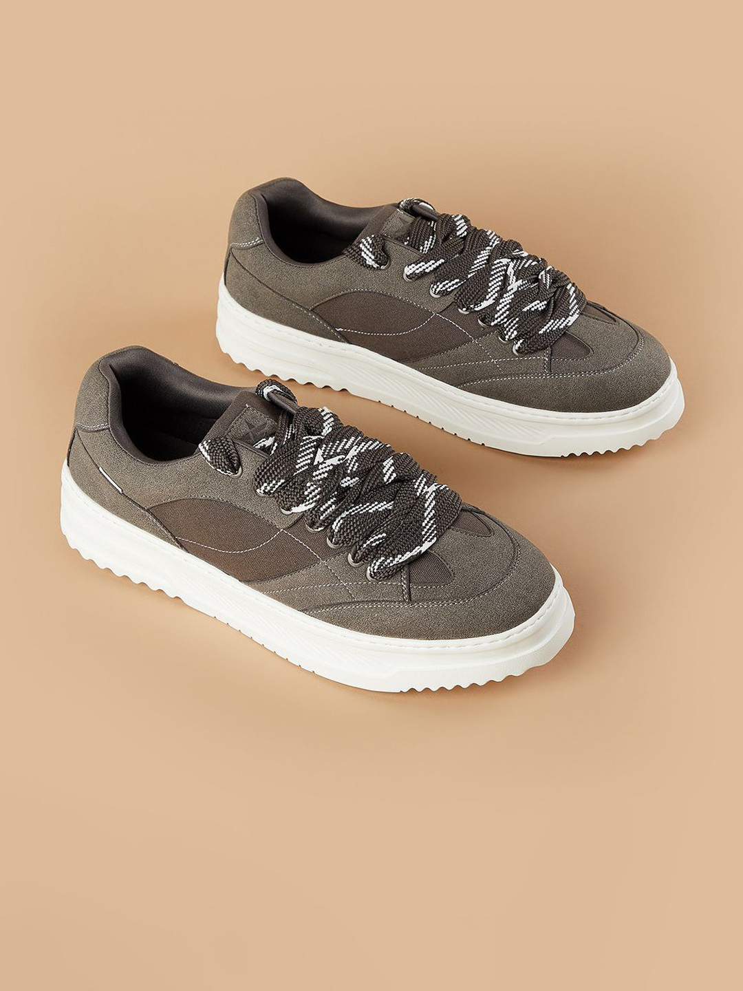 

Forca Men PU Sneakers, Grey