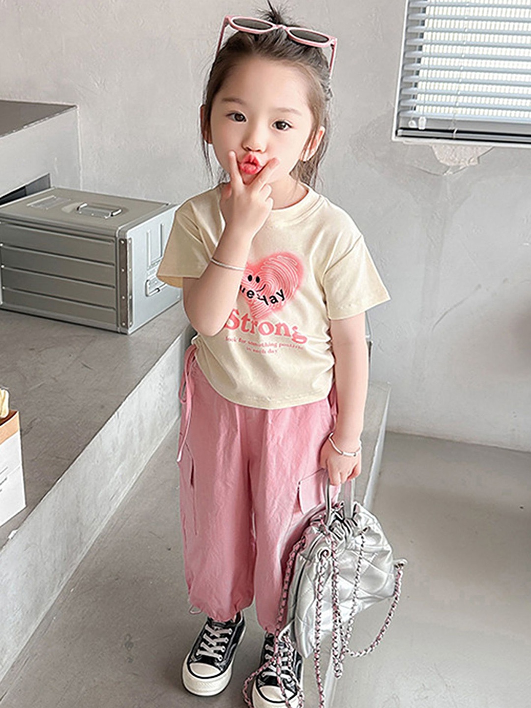 

LULU & SKY Girls Printed Round Neck T-Shirt & Jogger, Pink
