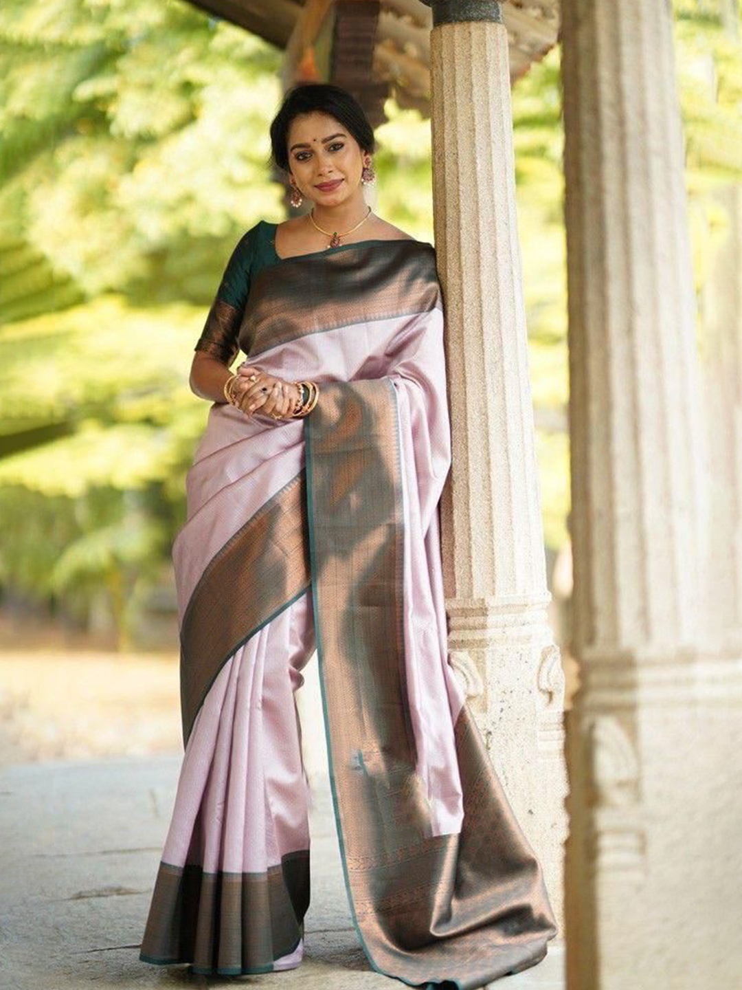 

Aika Woven Design Zari Pure Silk Banarasi Saree, Peach