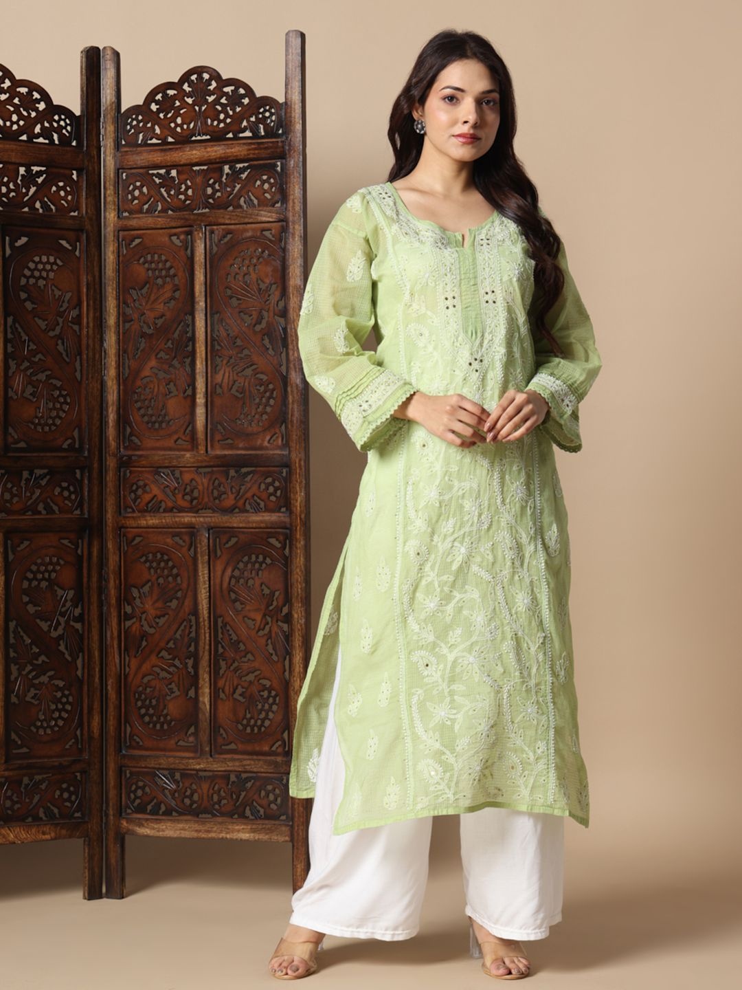 

Fashionable Chikan Handikraft EthnicMotifs Embroidered Chikankari Georgette Straight Kurta, Sea green