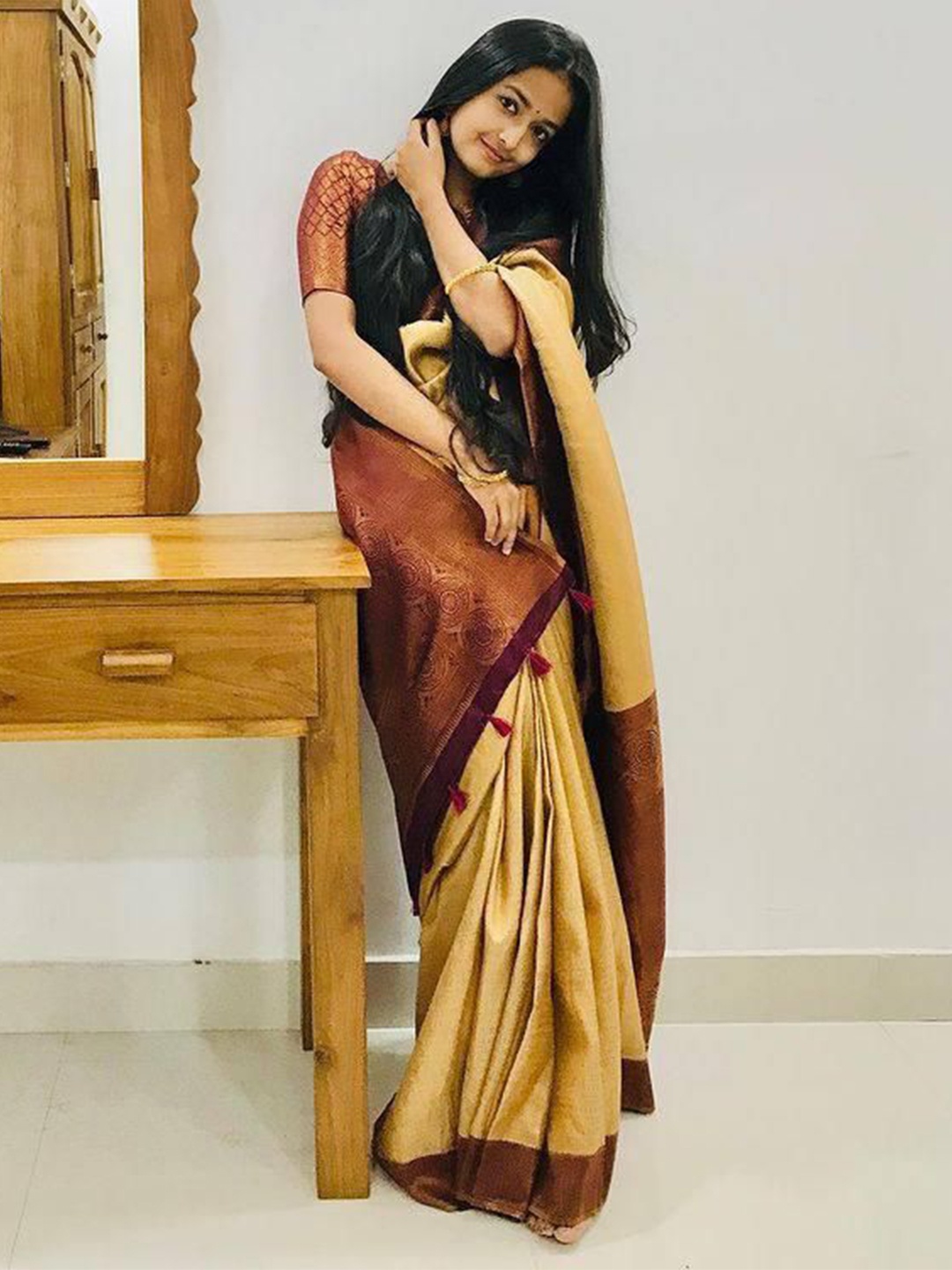 

A TO Z CART Woven Design Zari Pure Silk Banarasi Saree, Gold
