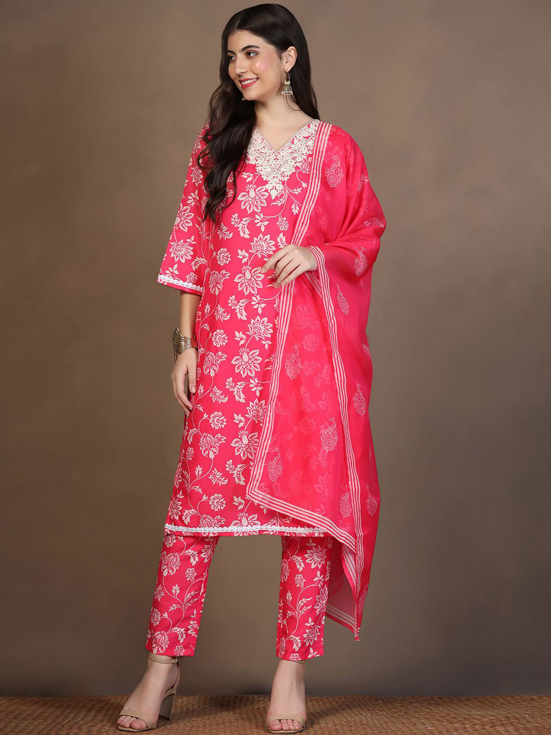 

Sangria Floral Printed V-Neck Thread Work Straight Kurta With Trouser And Dupatta, Pink