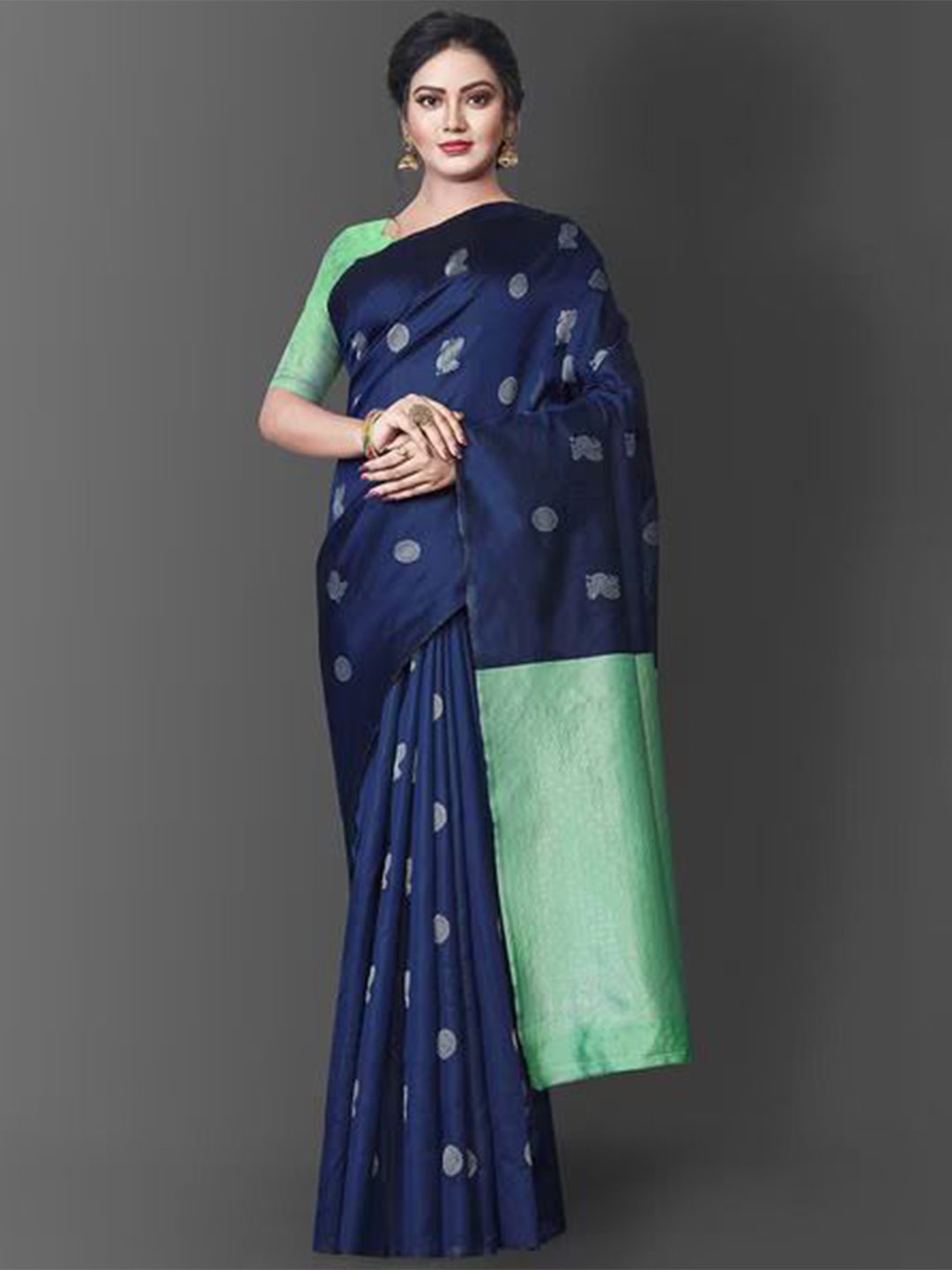 

Aika Woven Design Zari Pure Silk Kanjeevaram Saree, Navy blue