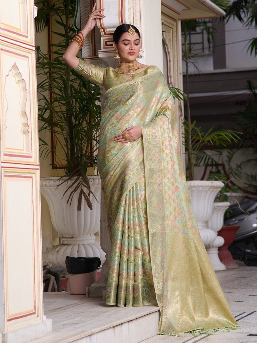 

K 5 Fashion Woven Design Zari Organza Saree, Green
