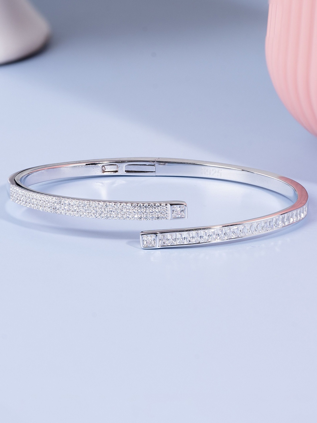 

GLYTERS Women Sterling Silver Rhodium-Plated Wraparound Bracelet