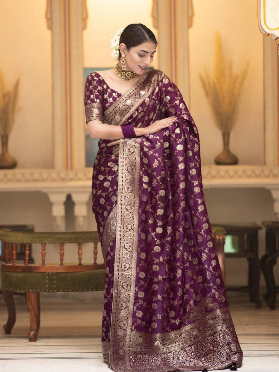 

LADY SHOPI Woven Design Zari Pure Silk Banarasi Saree, Burgundy
