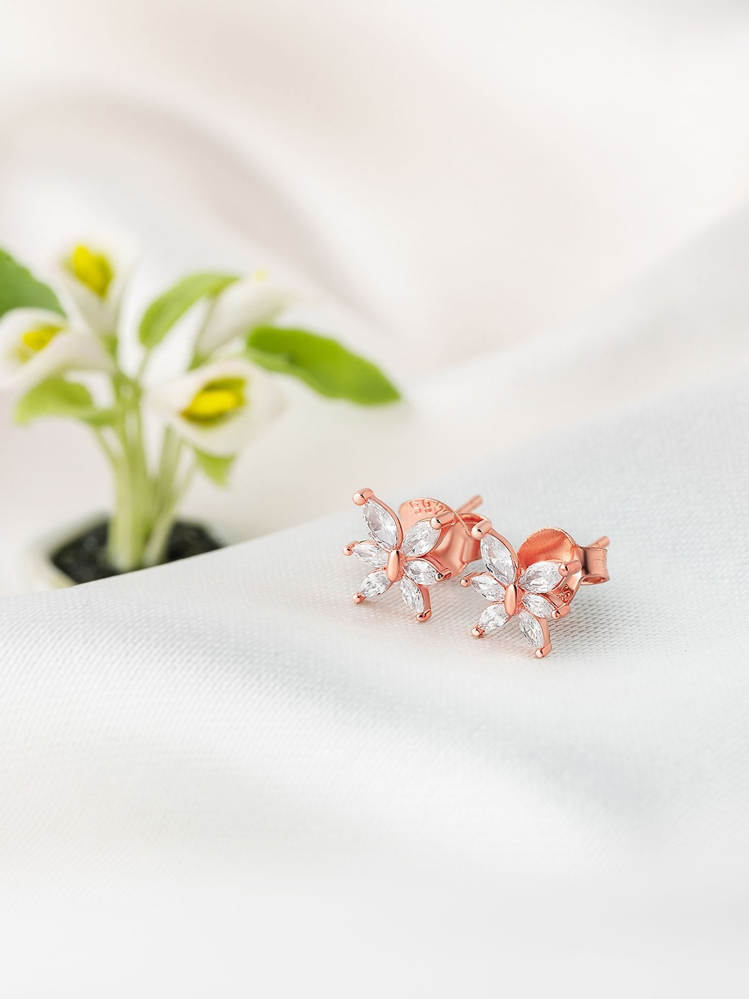 

SILBERRY 925 Sterling Silver Rose Gold Plated Cubic Zirconia Studded Floral Studs