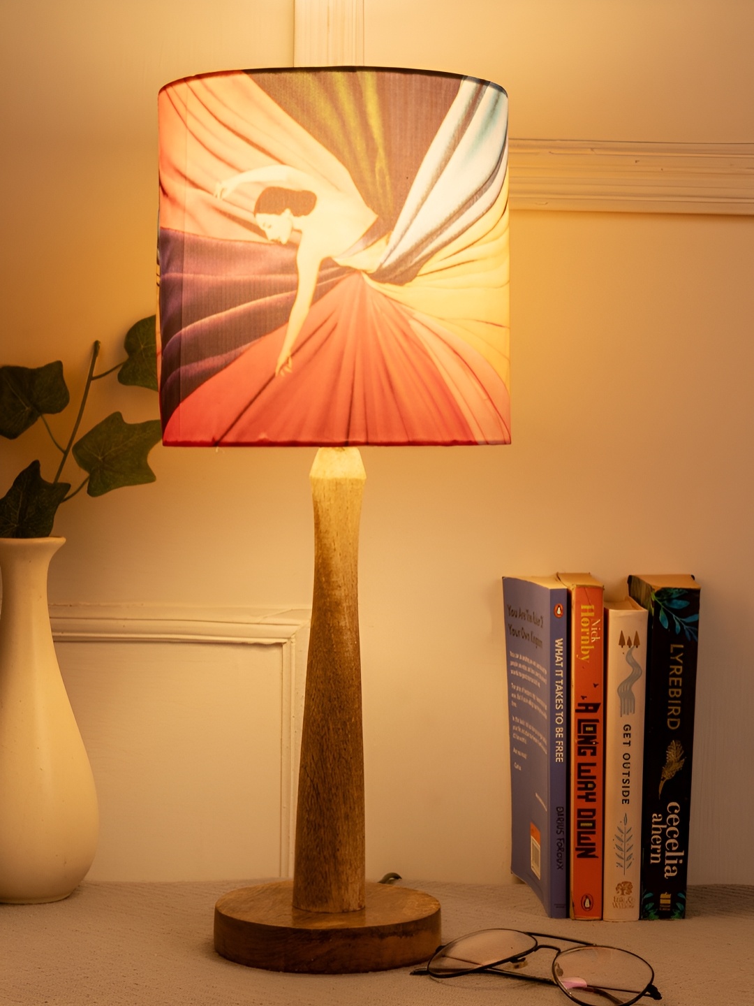 

green girgit Red Printed Cylindrical Shaped Wooden Table Lamp With Bulb