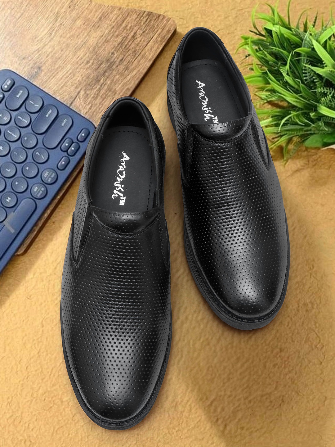 

ARAMISH Men Formal Slip On Shoes, Black