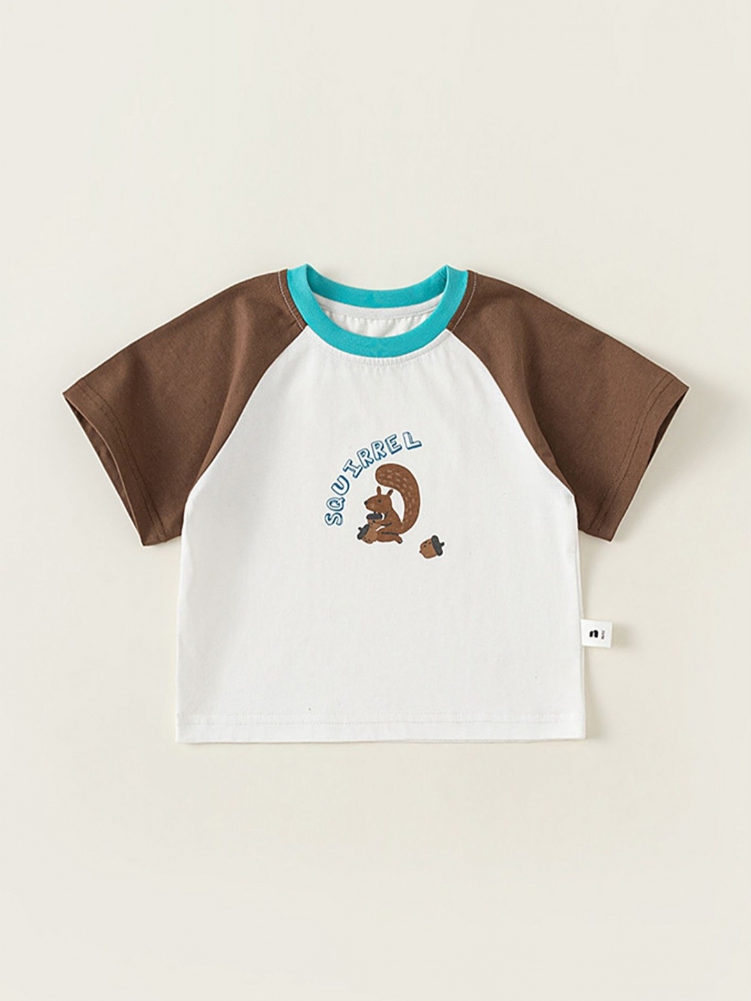 

LULU & SKY Girls Printed Organic Cotton Applique T-shirt, White