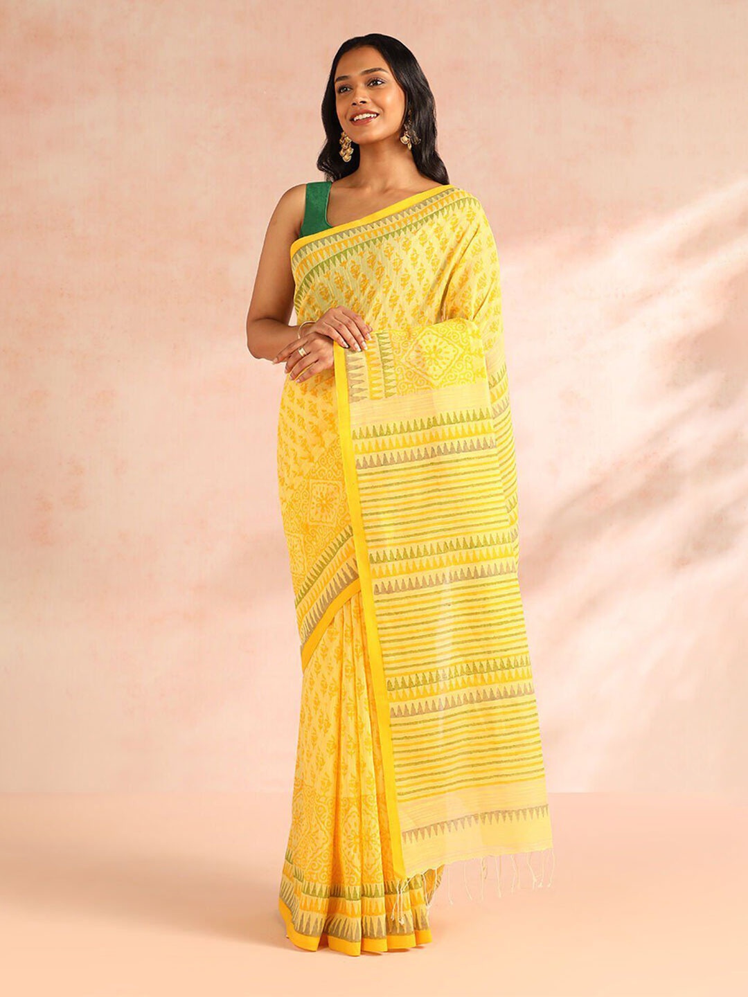 

Taneira Floral Pure Cotton Saree, Yellow