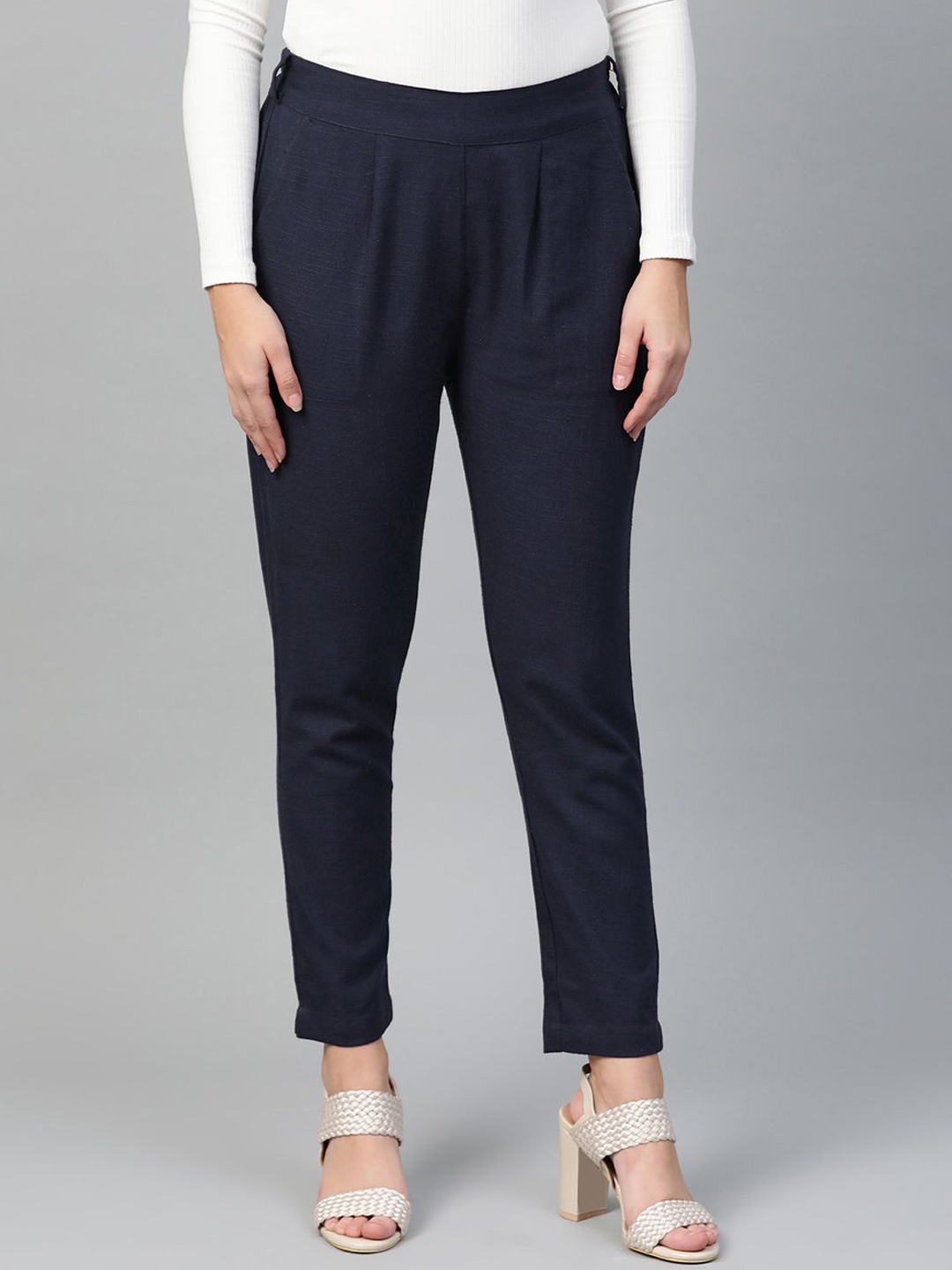 

YASH GALLERY Women Pleated Trousers, Blue